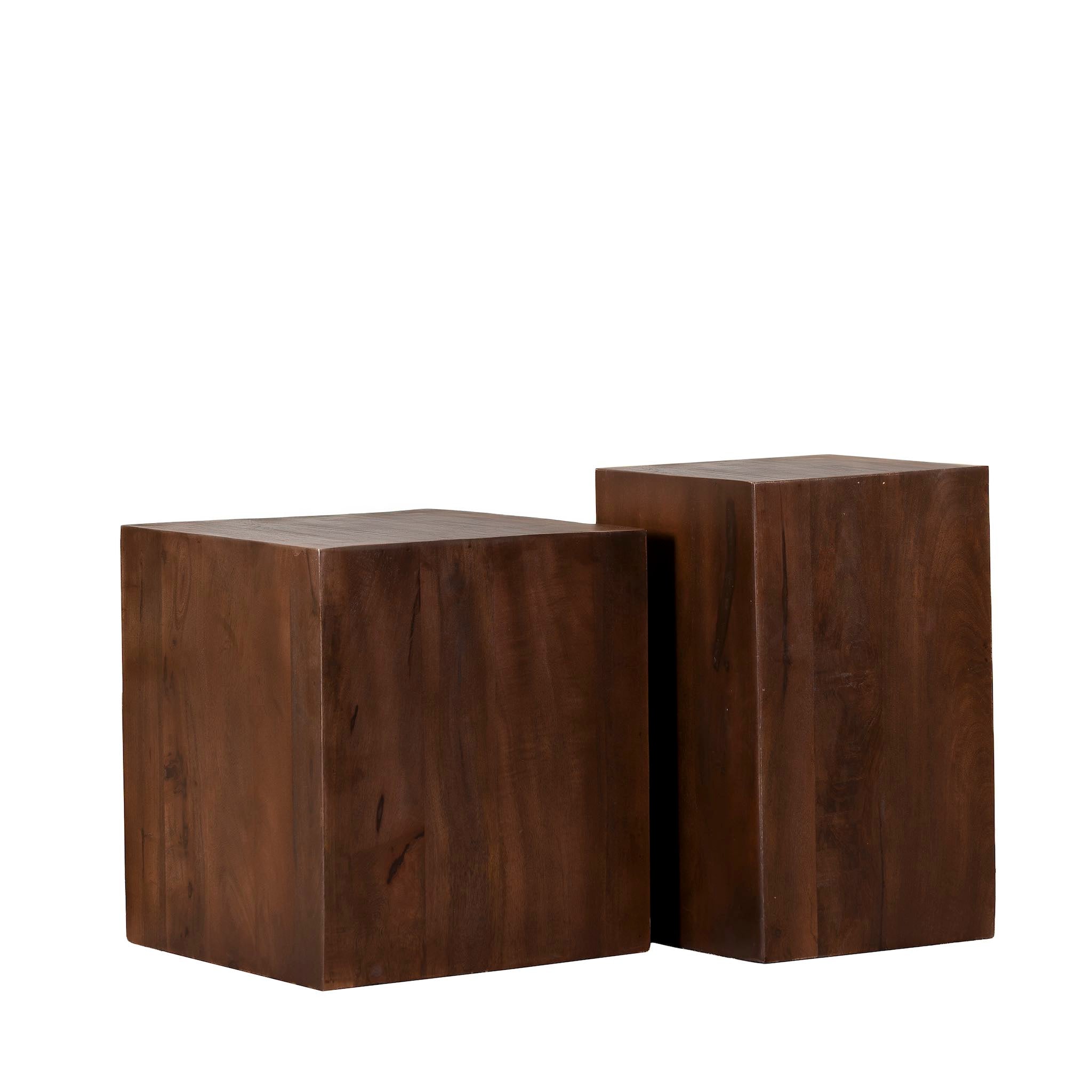 White background image of a minimalist cube side table made of solid mango wood, coffee table mango wood, Indian home decor, 40 × 40 × 40 cm.