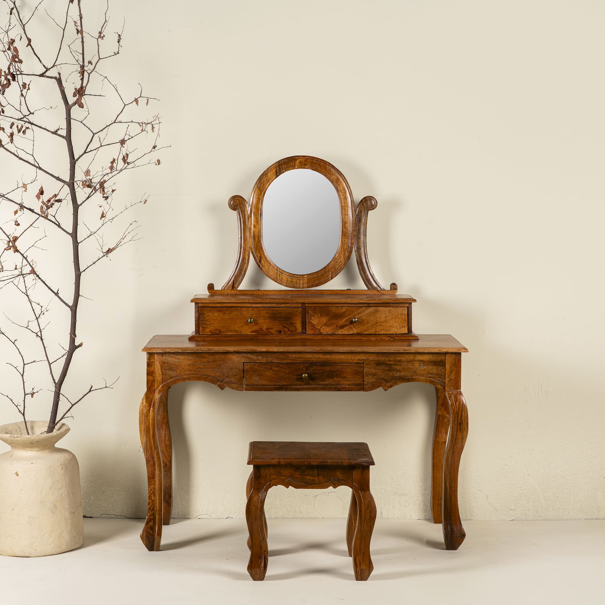 Wooden dressing table with mirror and matching chair, handcrafted mango wood table with drawers; vintage bedroom furniture, 110 × 50 × 145 cm.