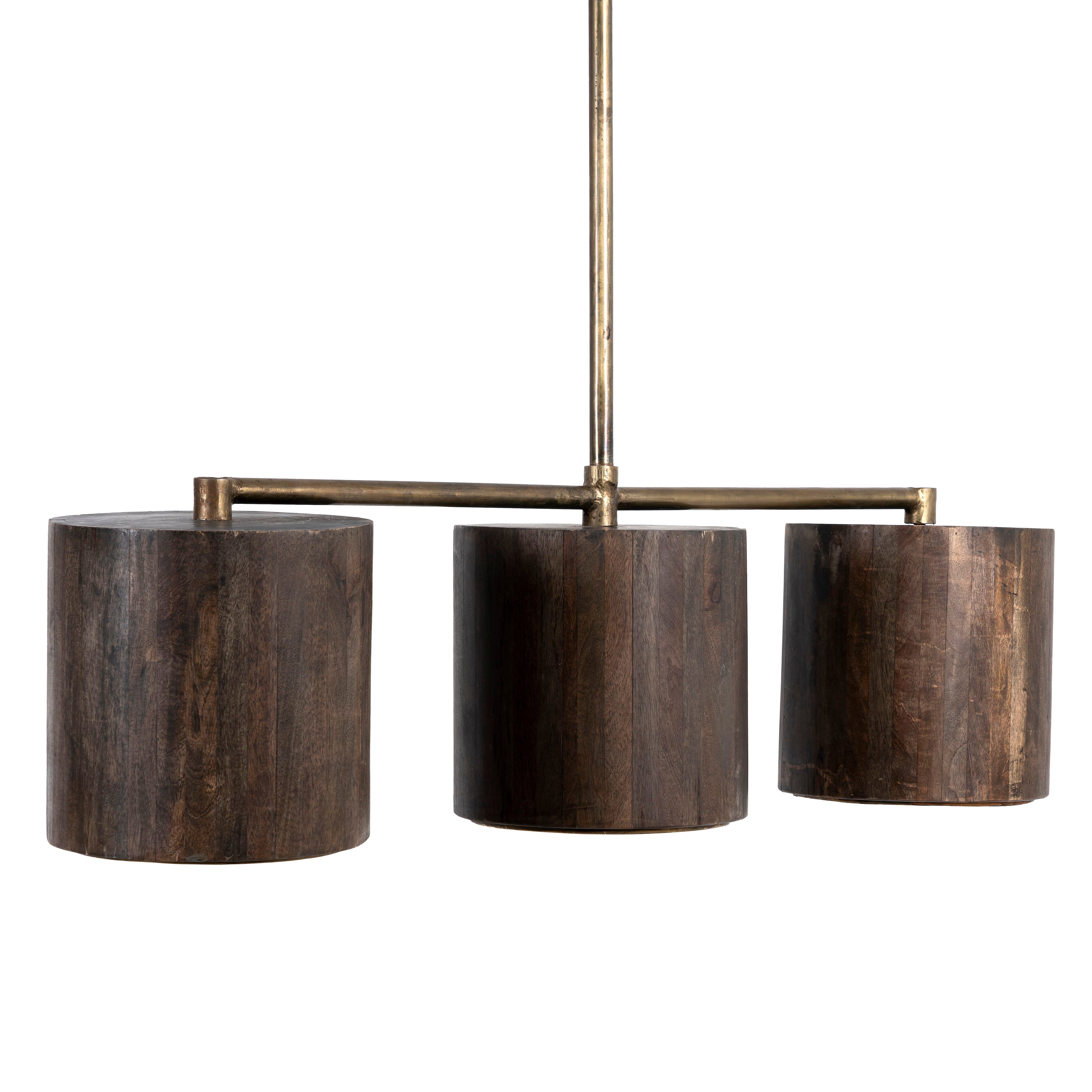 White background image of a long wooden pendant light with brass-lined interior and three lights – vintage lighting with natural grain finish, perfect for kitchens, dining areas, or living rooms.