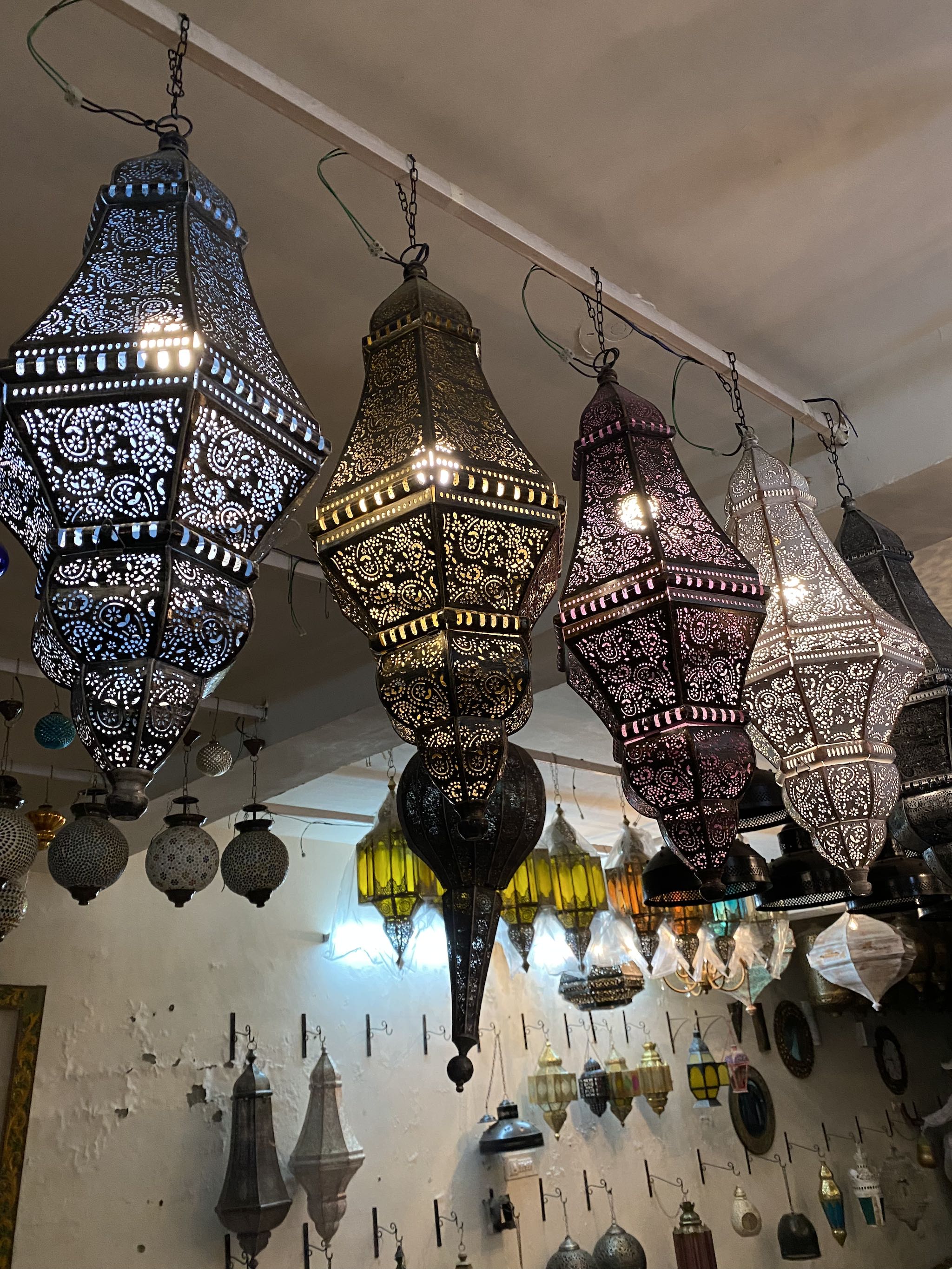 Handcrafted punched metal pendant lamp Ichaa in mixed colours – 80 cm high oriental lighting with intricate patterns, ideal as decorative metal pendant light.