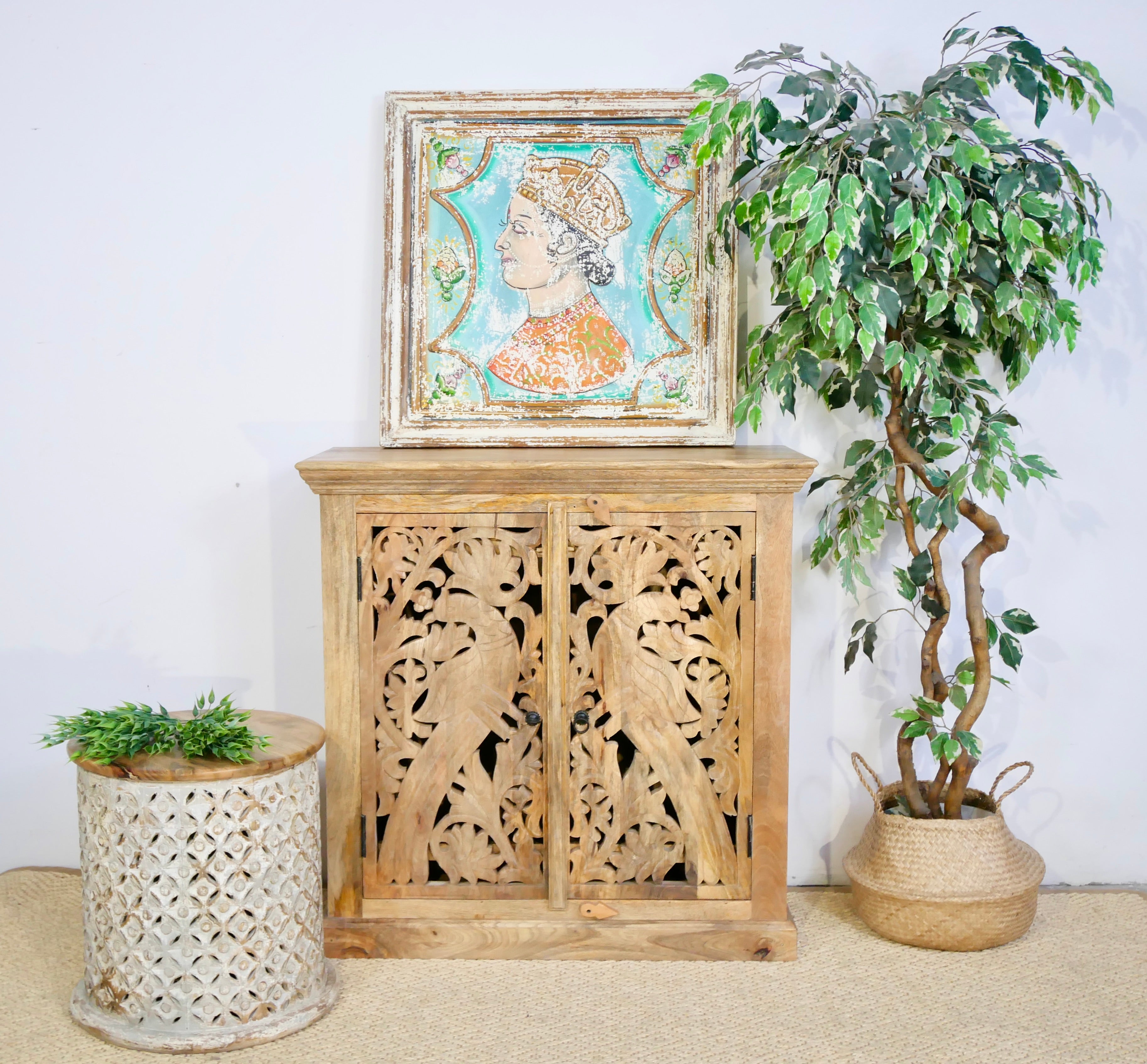Mor nature, carved wooden cabinet