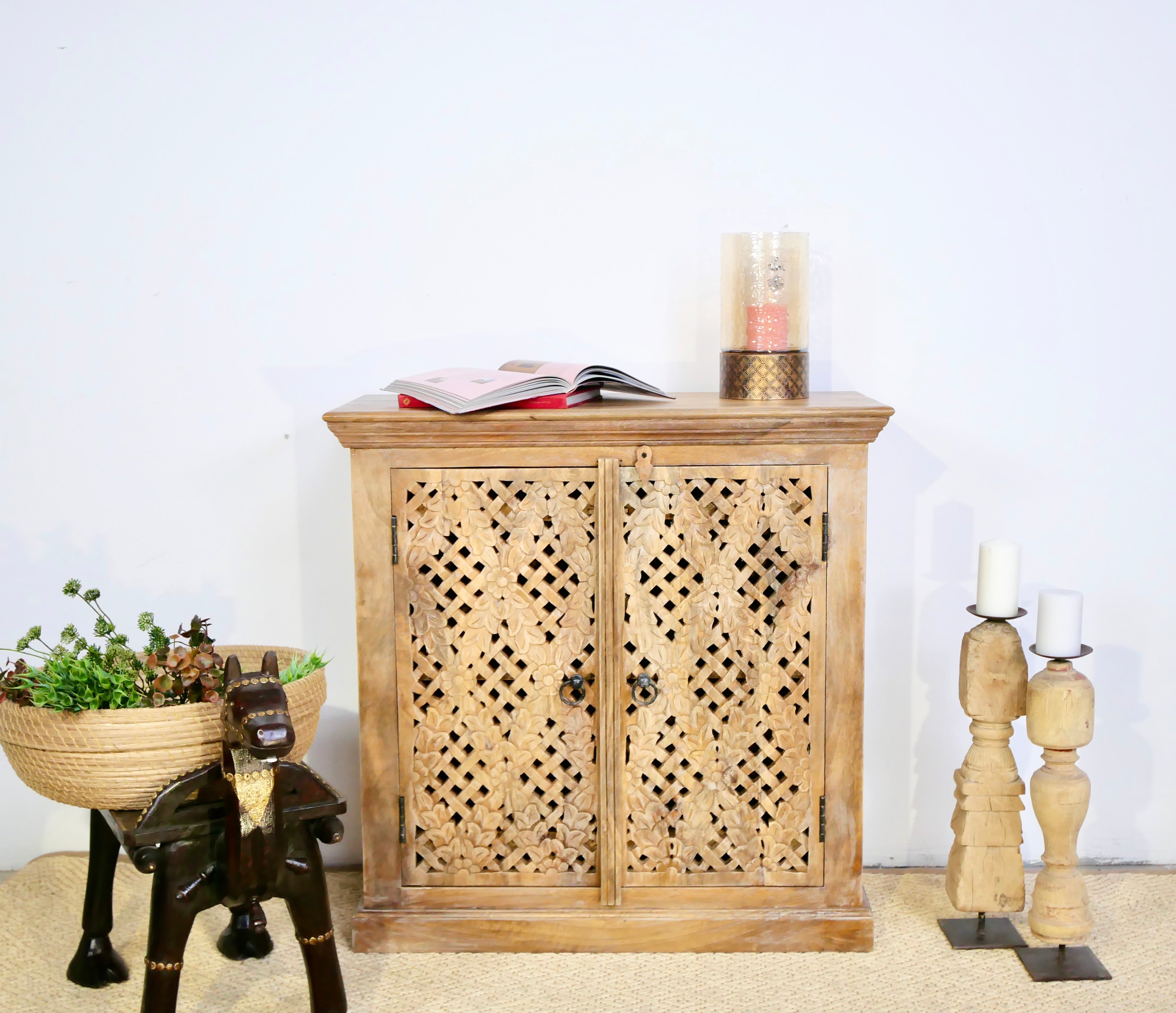 Nellore, antique indian-style cabinet