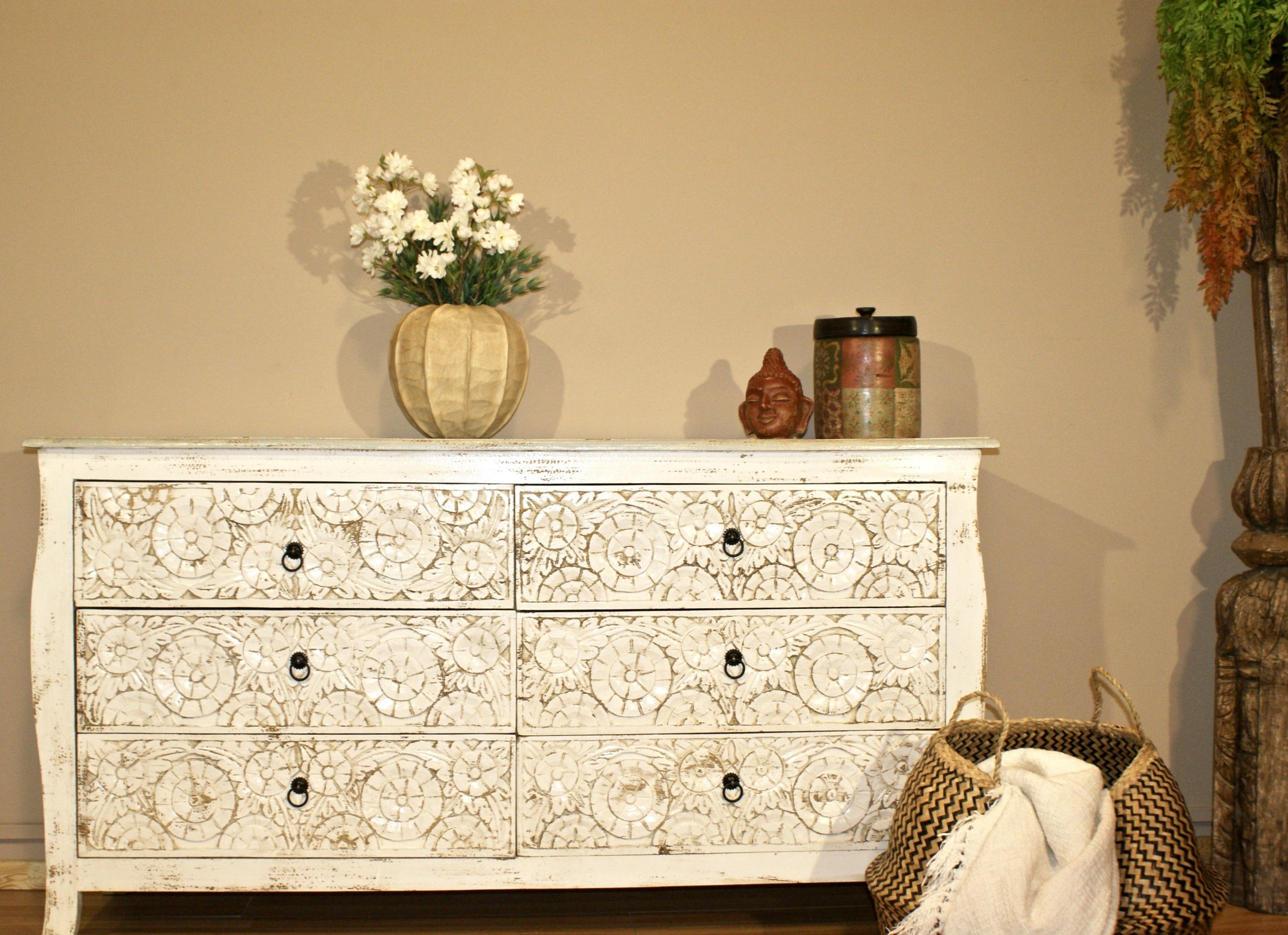 Nagpur, antique white chest of drawers
