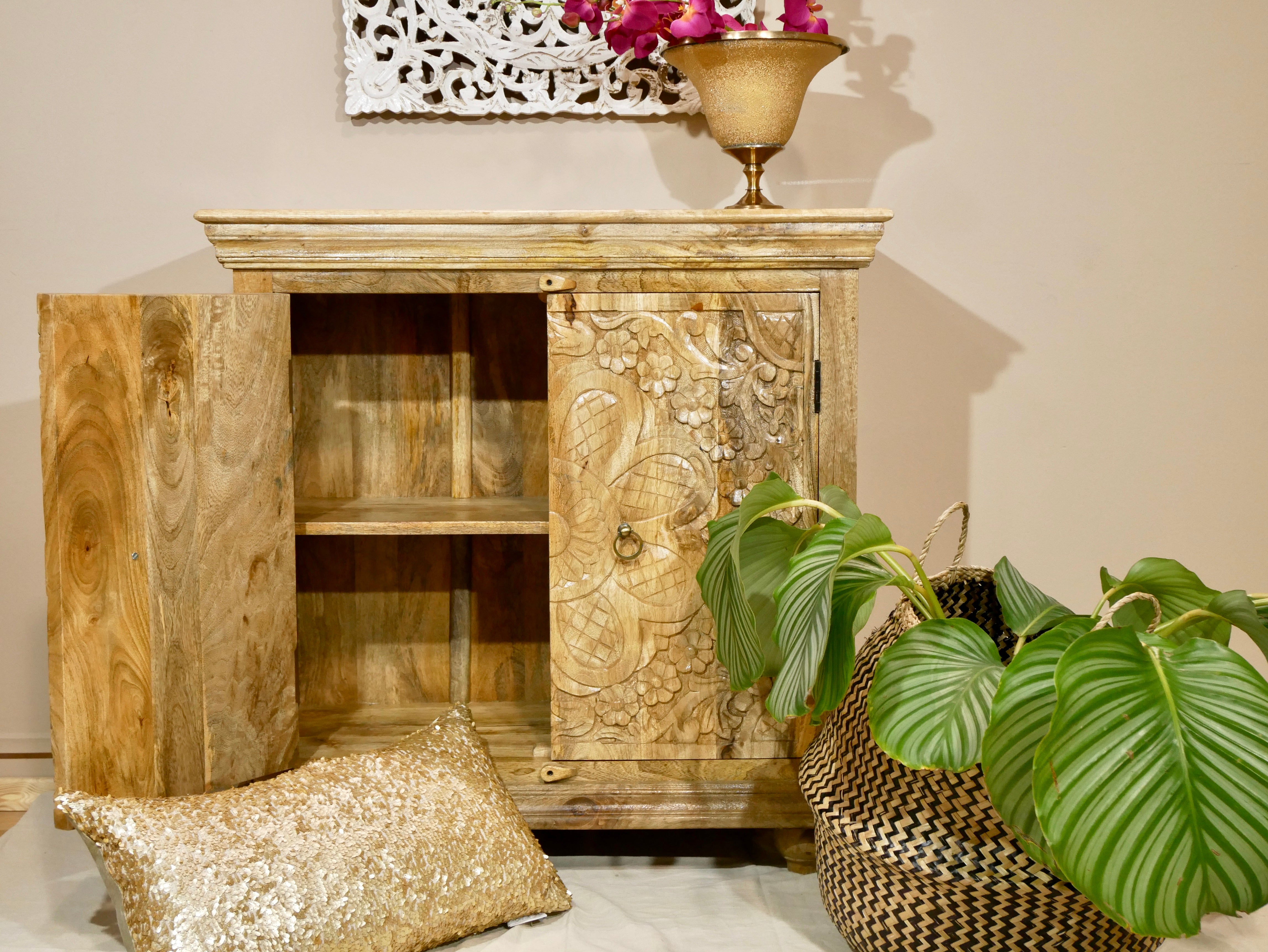 Srinagar, wooden cupboard with floral motifs